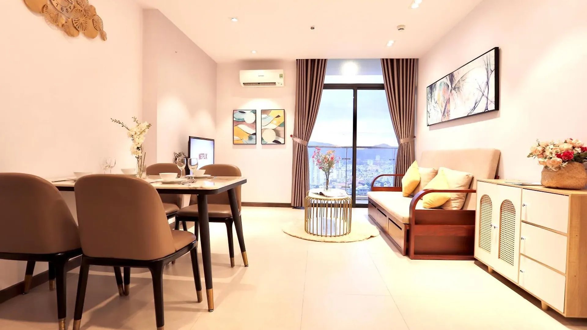 Classy Home - Csj Tower Vung Tau, Luxury, Sky-Sea View And Walk-To-Beach 0*,  Vietnám